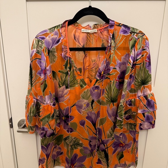 ALICE AND OLIVIA BLOUSE - Picture 1 of 2